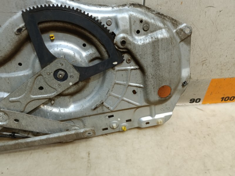 Стеклоподъемник электр. передний левый