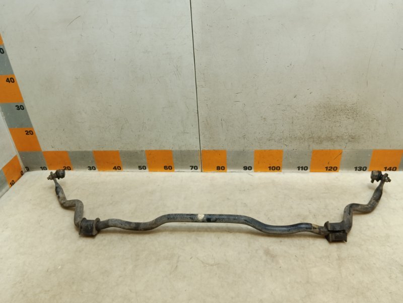 Стабилизатор передний