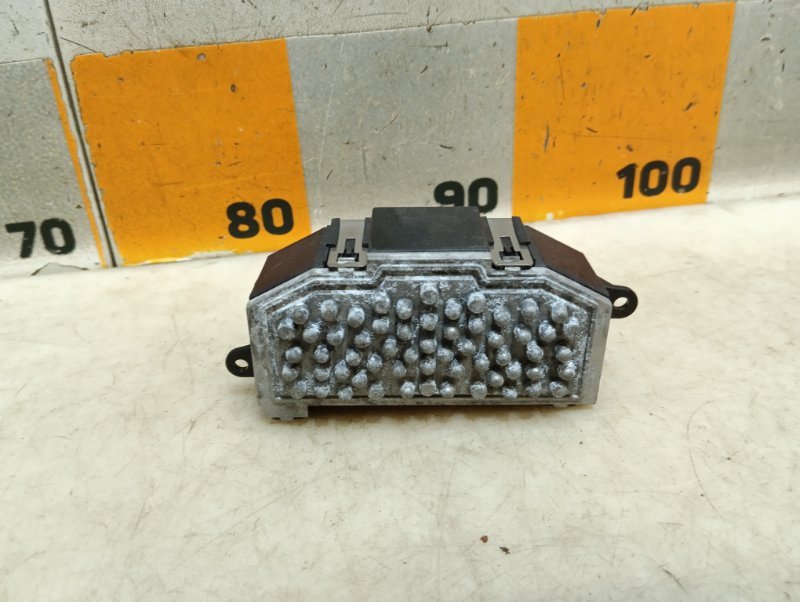 Резистор отопителя