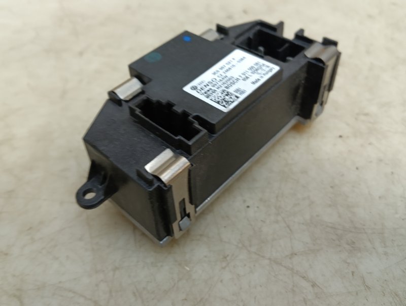 Резистор отопителя