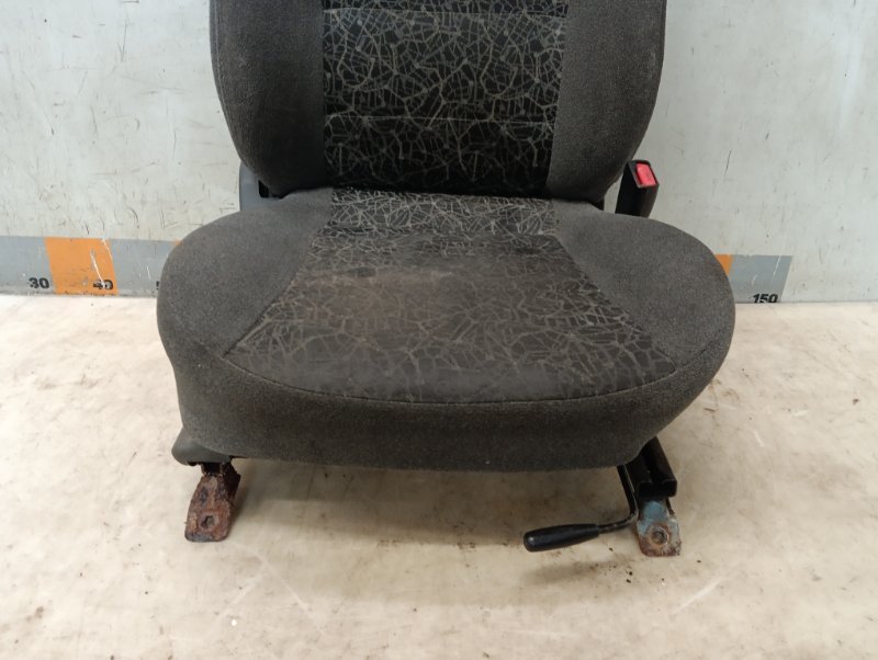 Сиденье переднее правое