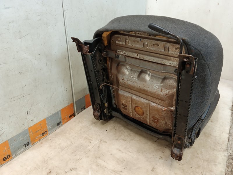 Сиденье переднее правое