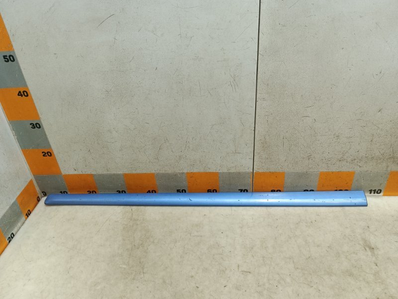 Молдинг двери