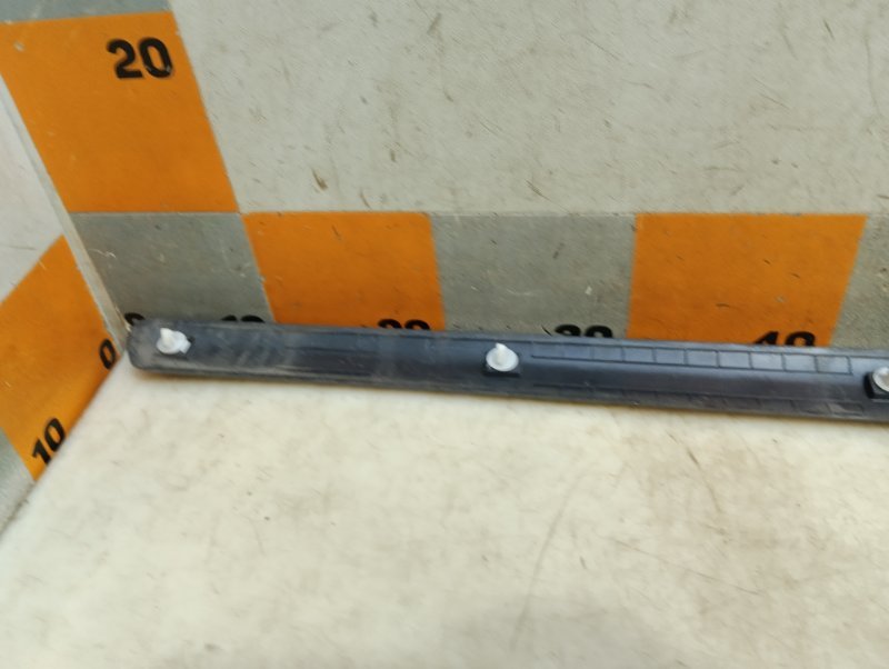 Молдинг двери