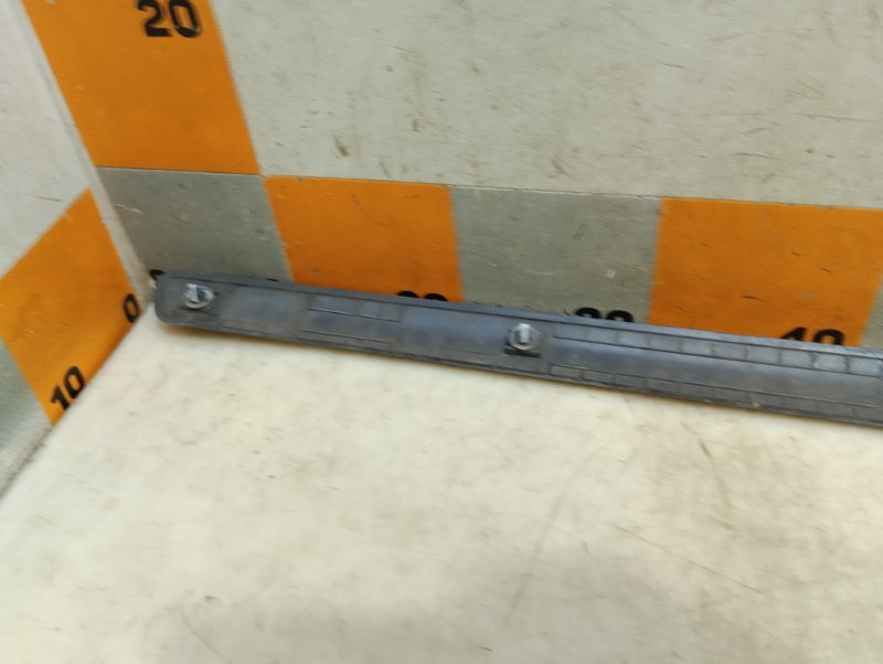 Молдинг двери