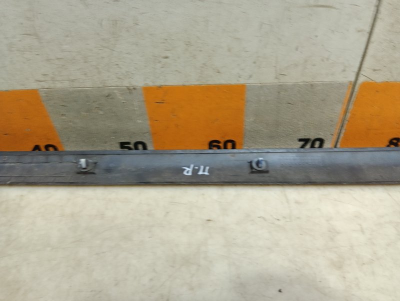 Молдинг двери