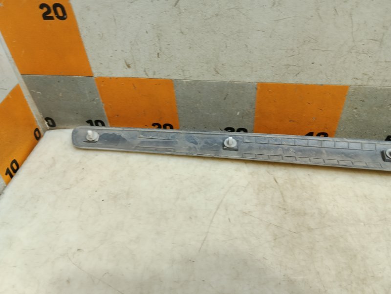 Молдинг двери