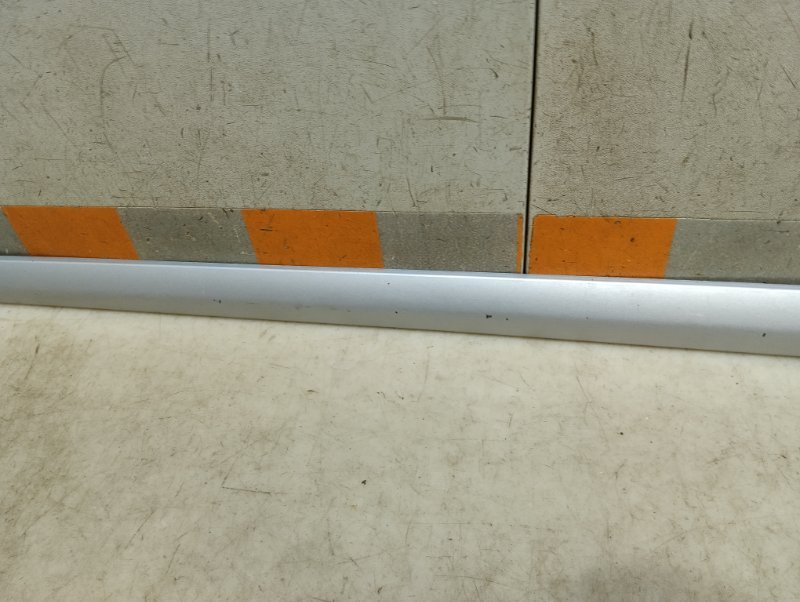 Молдинг двери