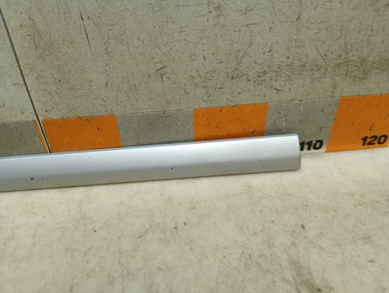 Молдинг двери