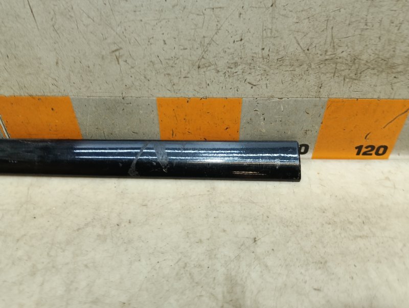 Молдинг двери