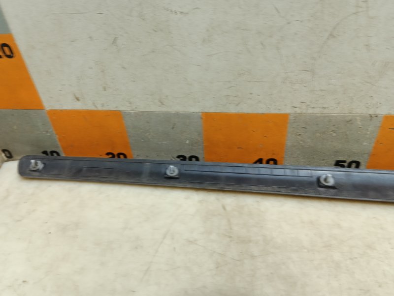 Молдинг двери