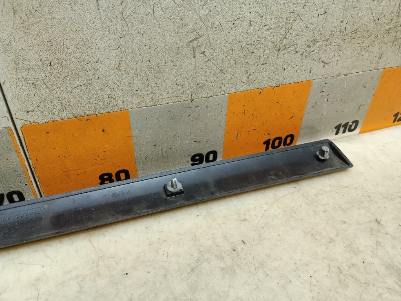 Молдинг двери