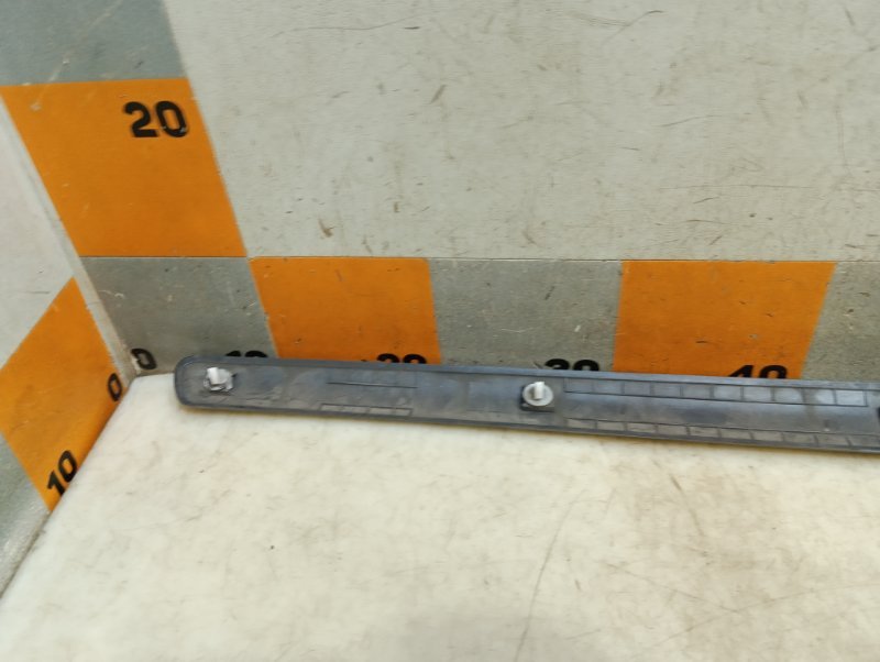 Молдинг двери