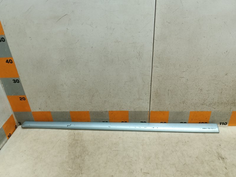 Молдинг двери