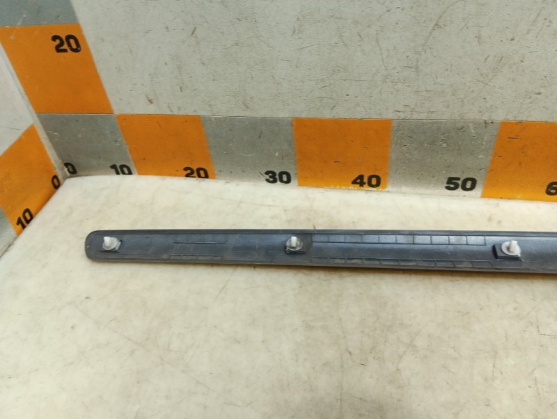 Молдинг двери