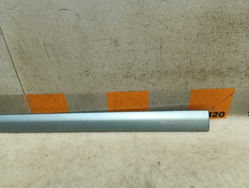 Молдинг двери