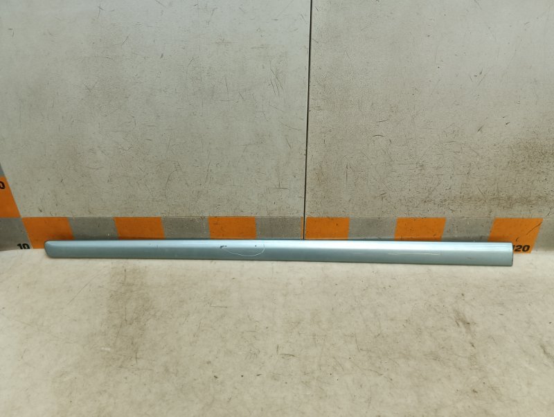 Молдинг двери