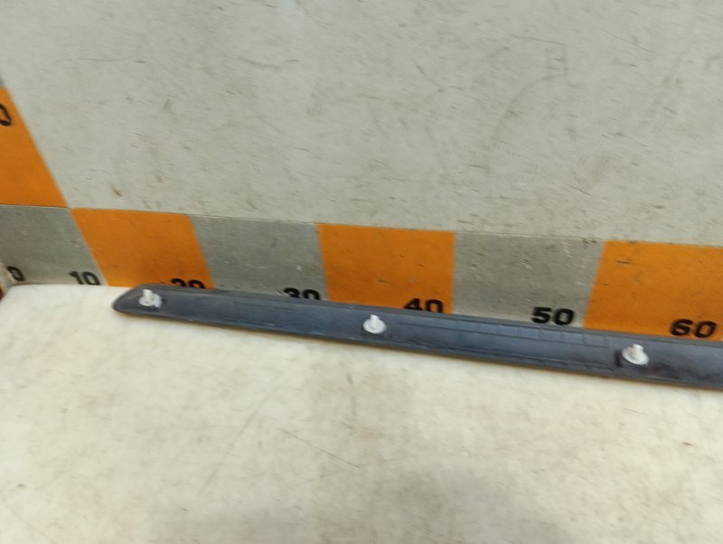 Молдинг двери