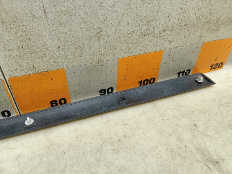 Молдинг двери