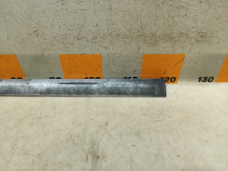 Молдинг двери