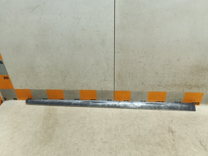 Молдинг двери