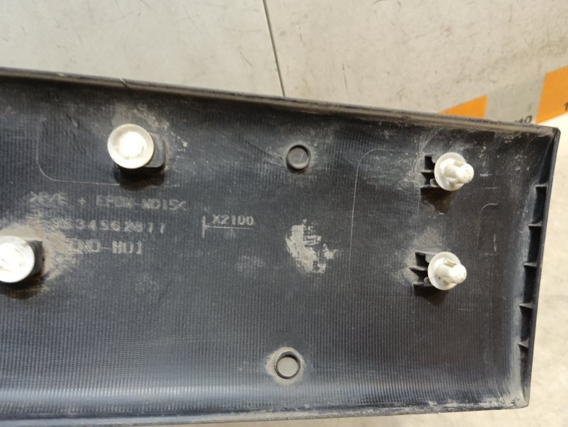 Молдинг двери