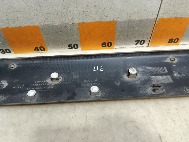 Молдинг двери