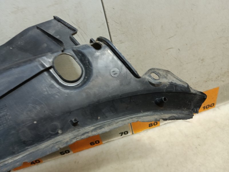 Планка под лобовое стекло