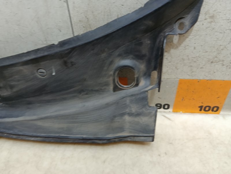 Планка под лобовое стекло