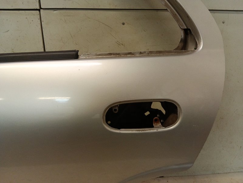 Дверь задняя левая