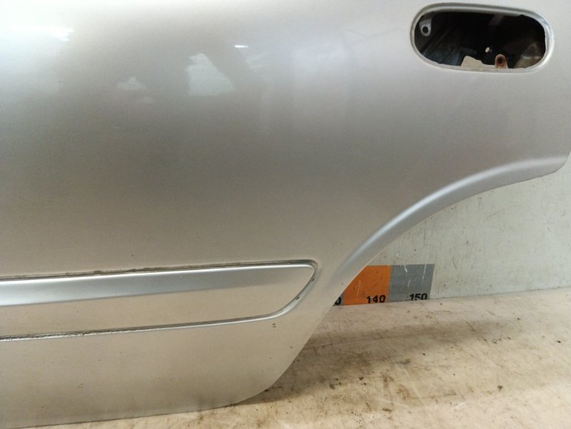 Дверь задняя левая