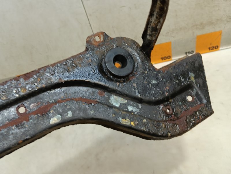 Балка подрадиаторная