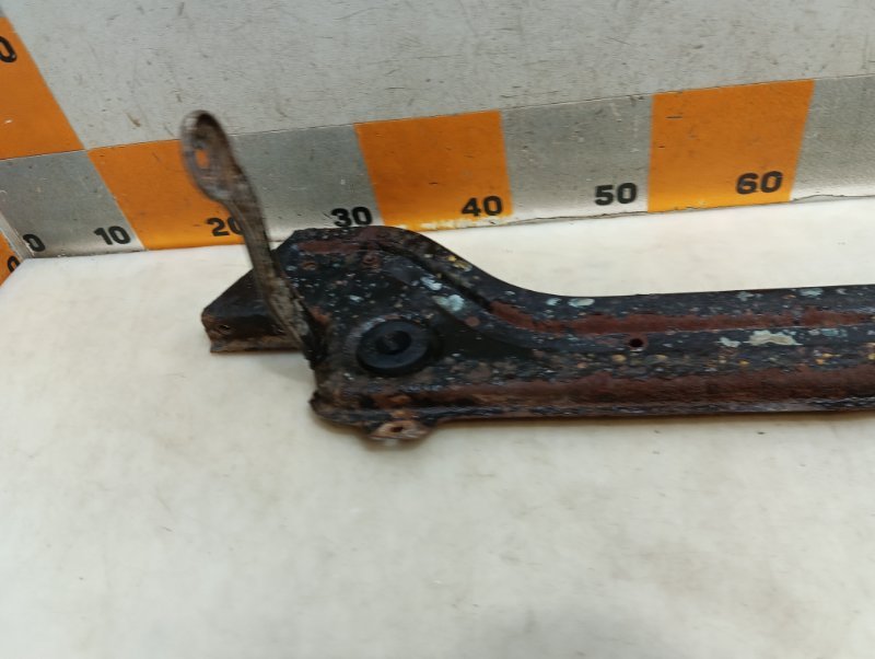 Балка подрадиаторная