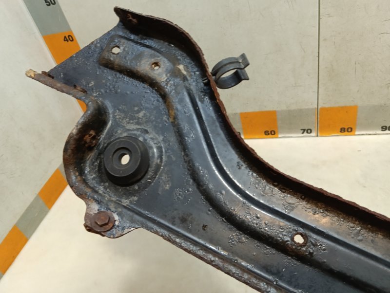 Балка подрадиаторная