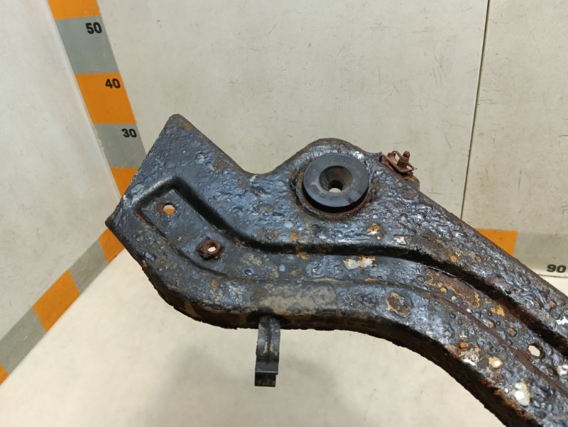 Балка подрадиаторная