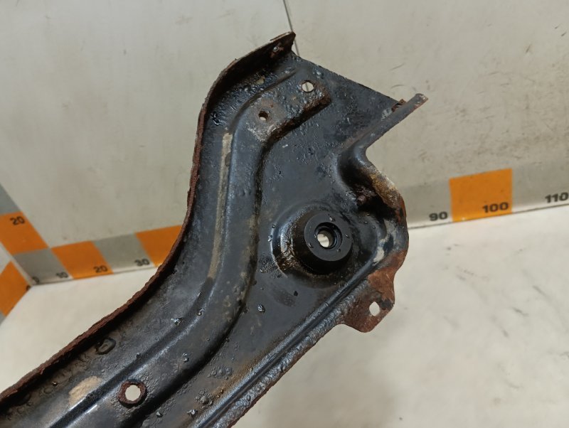 Балка подрадиаторная