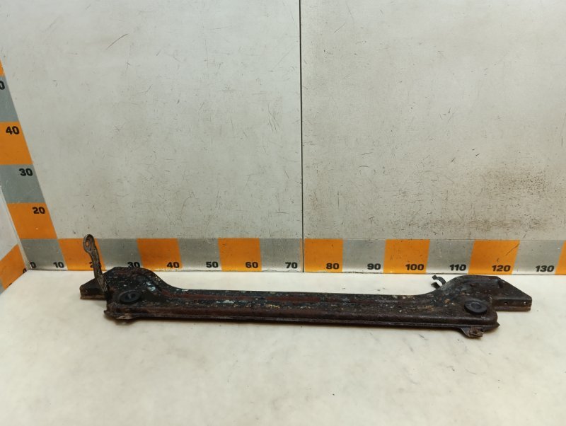 Балка подрадиаторная