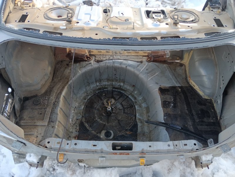 Кузовной элемент