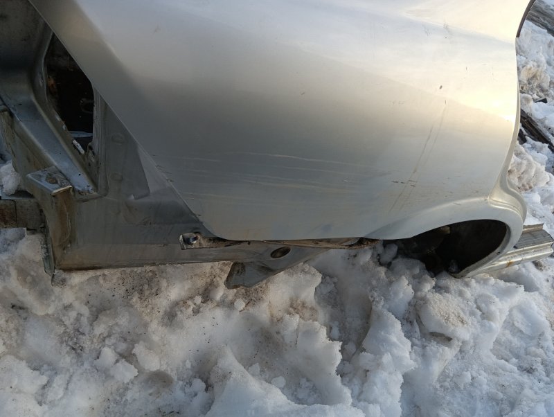 Кузовной элемент