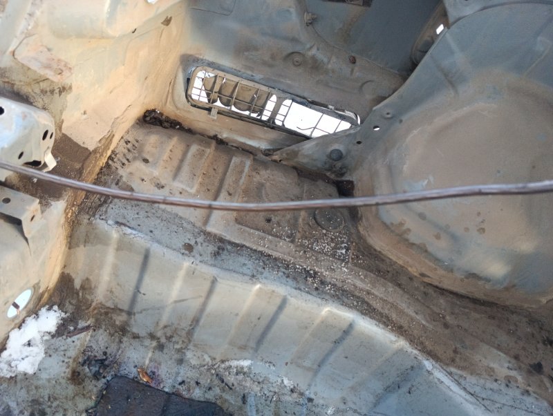 Кузовной элемент