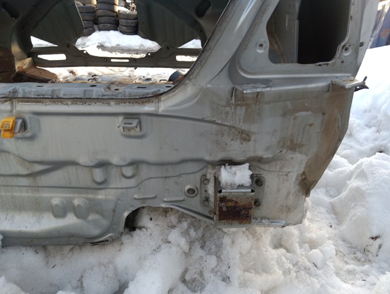 Крыло заднее правое