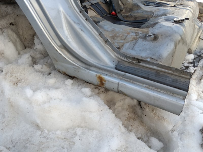 Крыло заднее правое