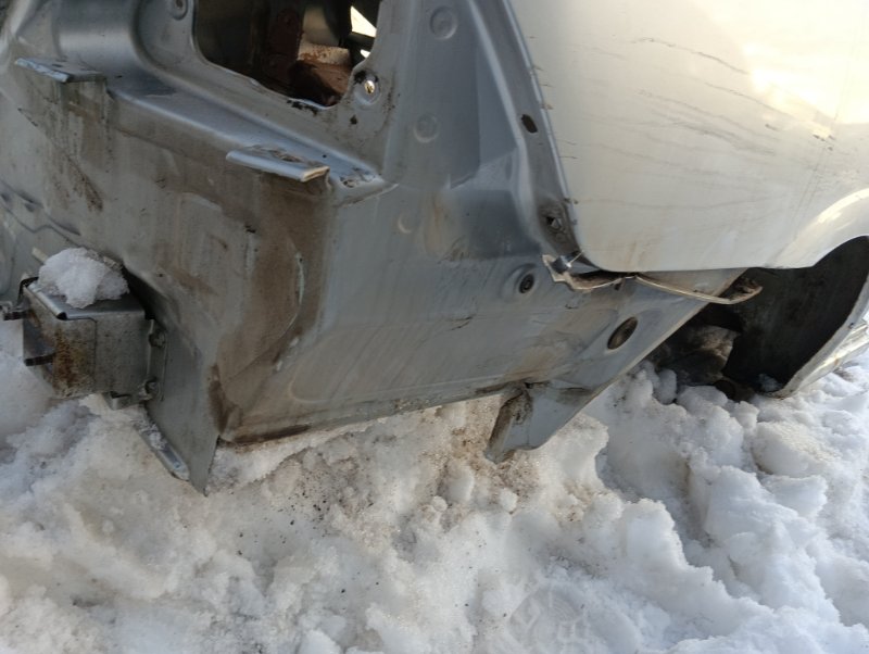 Крыло заднее правое