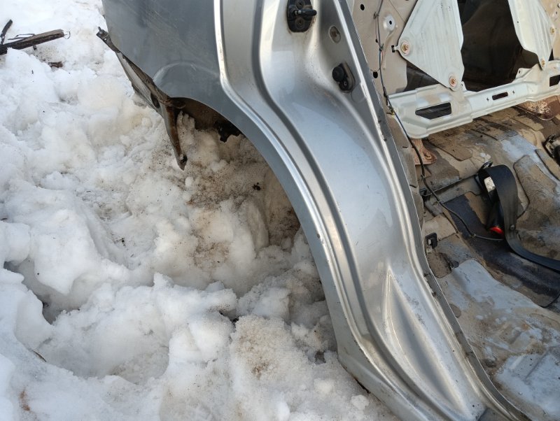 Крыло заднее правое