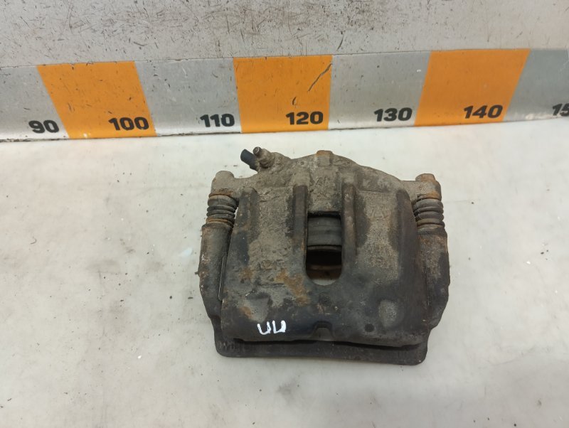 Суппорт передний правый