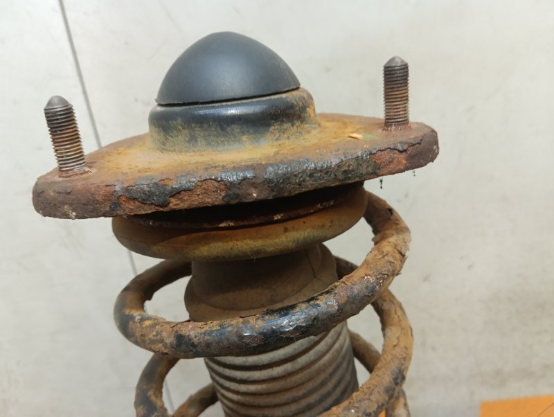 Амортизатор передний