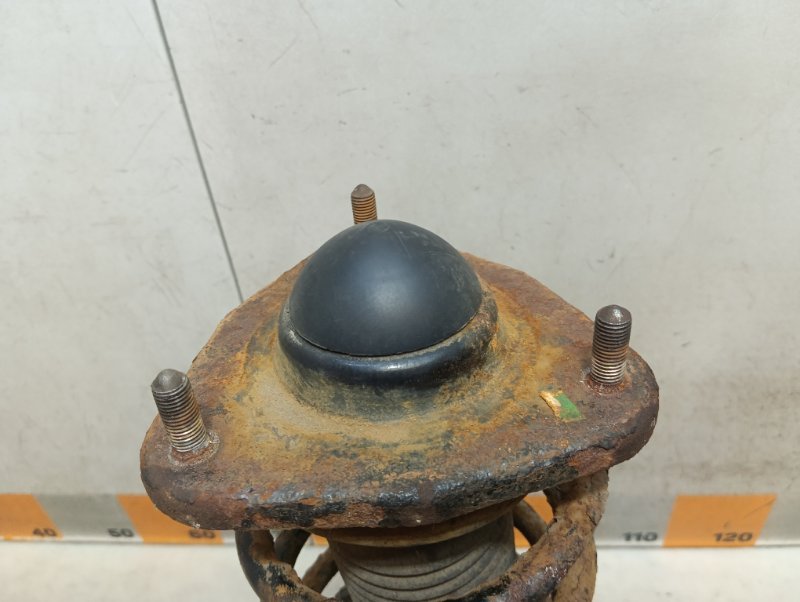 Амортизатор передний