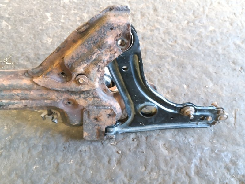 Балка подмоторная