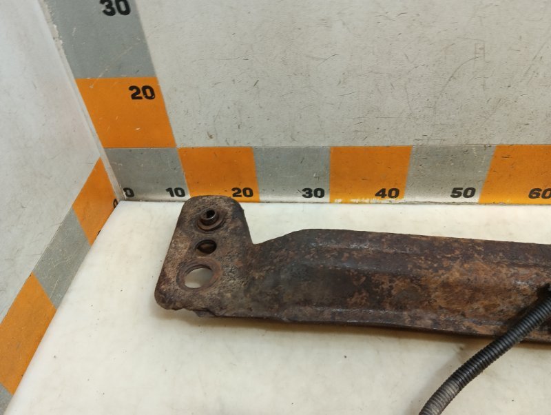 Балка передняя поперечная