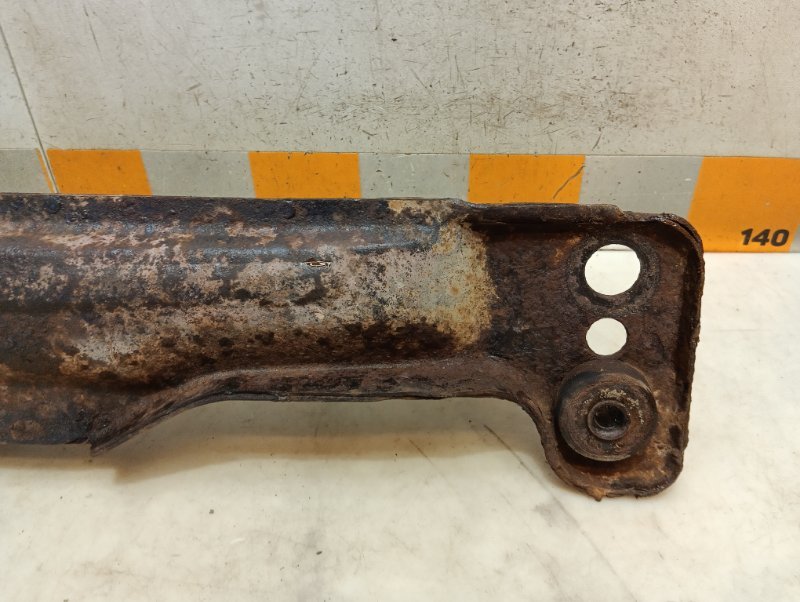 Балка передняя поперечная